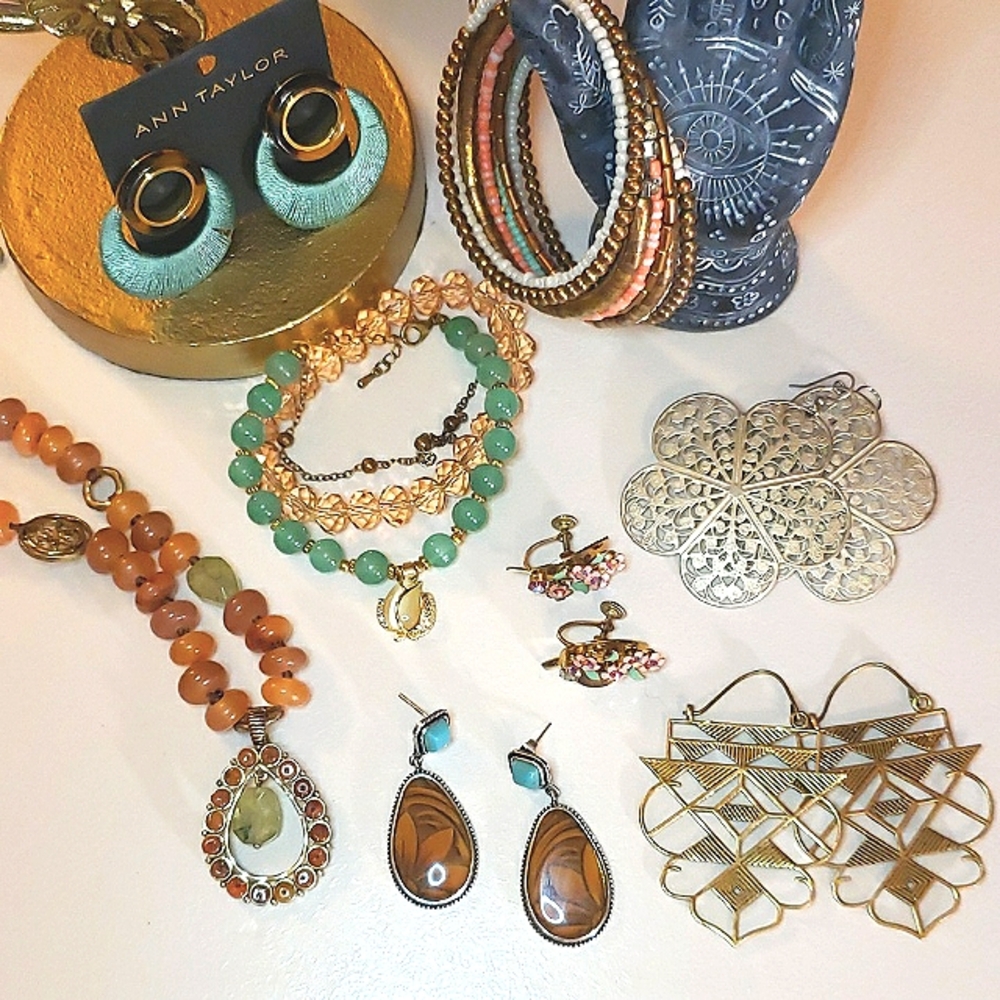 Bundle of High End Contemporary Beaded and Filagree Jewelry, 9 Pieces